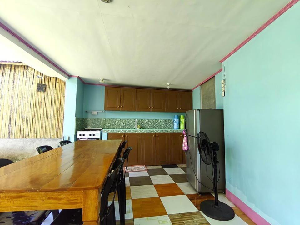 J&J Tourist Inn Bohol Buitenkant foto